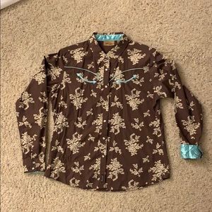 Women’s Wrangler pearl snap shirt